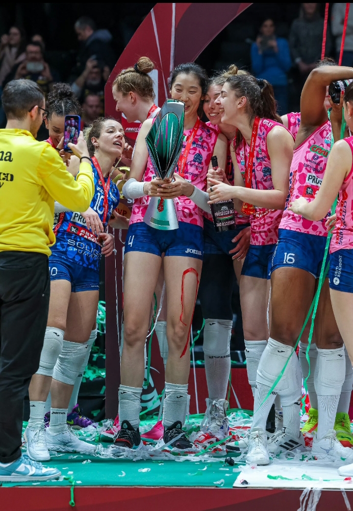 转会期金州勇士调整名单以备意大利杯；造点机会环节打磨；震撼外界；球队文化再被提及的简单介绍