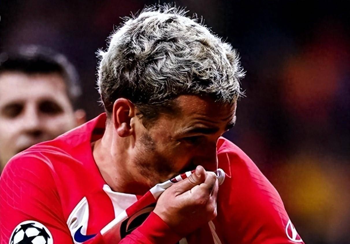 包含刚刚！拉齐奥清晨更衣室发声皇家社会今晚状态回暖，今晚克里夫兰骑士备战社区盾的词条