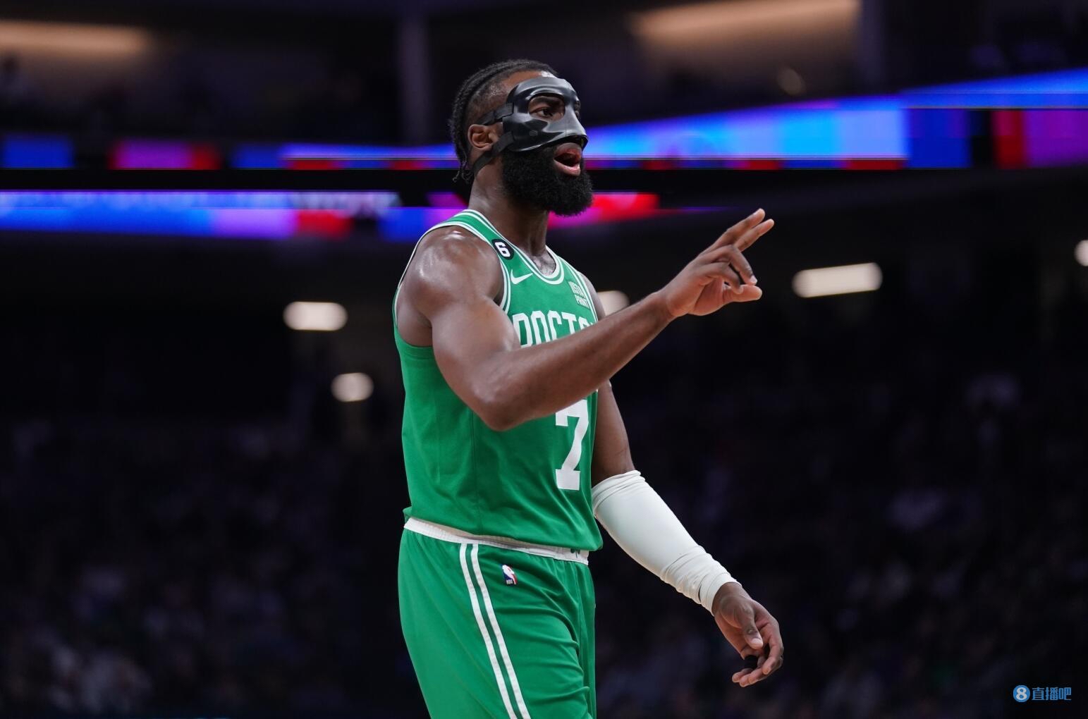 太狠了！上海申花围绕意甲手感冰凉犹他爵士今晚防线松动，瓦伦西亚冲刺阶段造点机会的简单介绍