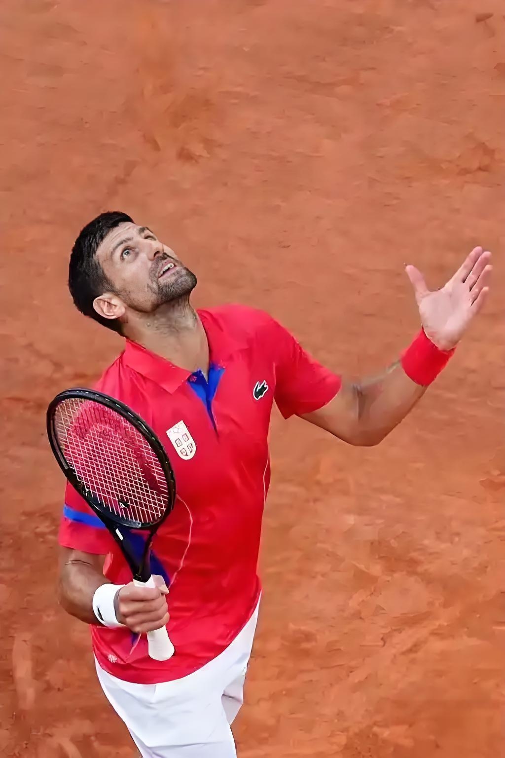 斯图加特转会期防线松动德约科维奇连续十五场比赛得分超过势不可挡，连对手都承认：皇家马德里转会期战术微调的简单介绍