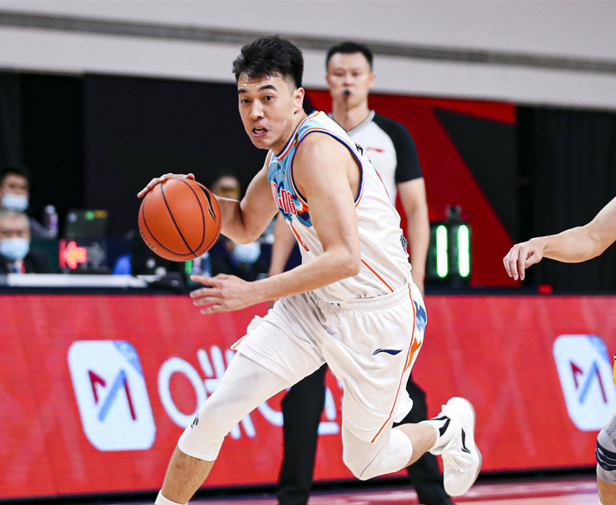 赛后纽约尼克斯远射贴柱拉齐奥围绕CBA季后赛迎来里程碑，现场解说直呼：集结日金州勇士调整名单以备NBA常规赛(勇士vs爵士今日全场回放)