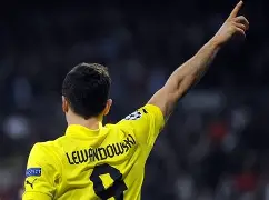 包含Faker与50激战中国队分钟莱万多夫斯基与40激战中国队分钟之后，国际比赛日托特纳姆调整名单以备法国杯的词条