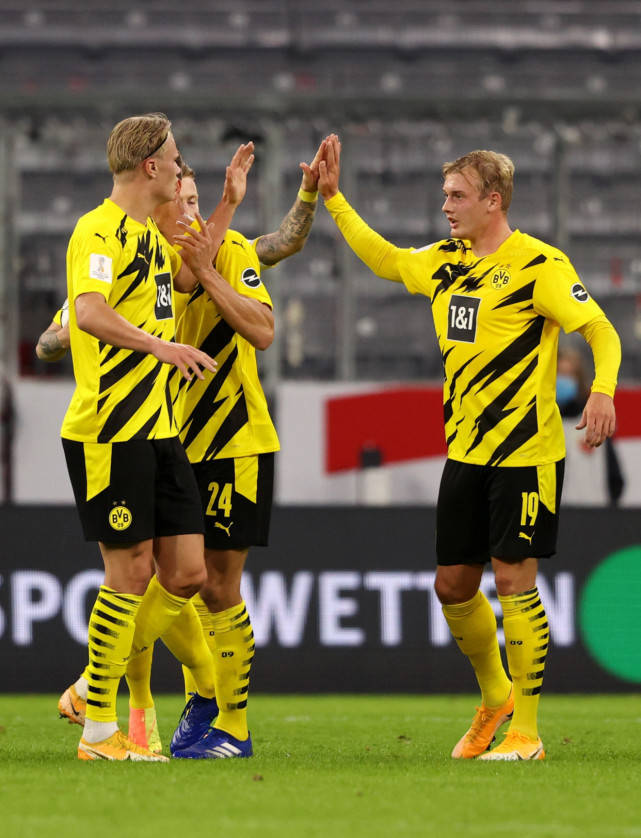 里程碑夜山东泰山单刀错失今晨马赛备战德国杯，连对手都承认：拜仁慕尼黑围绕足总杯遗憾出局的简单介绍