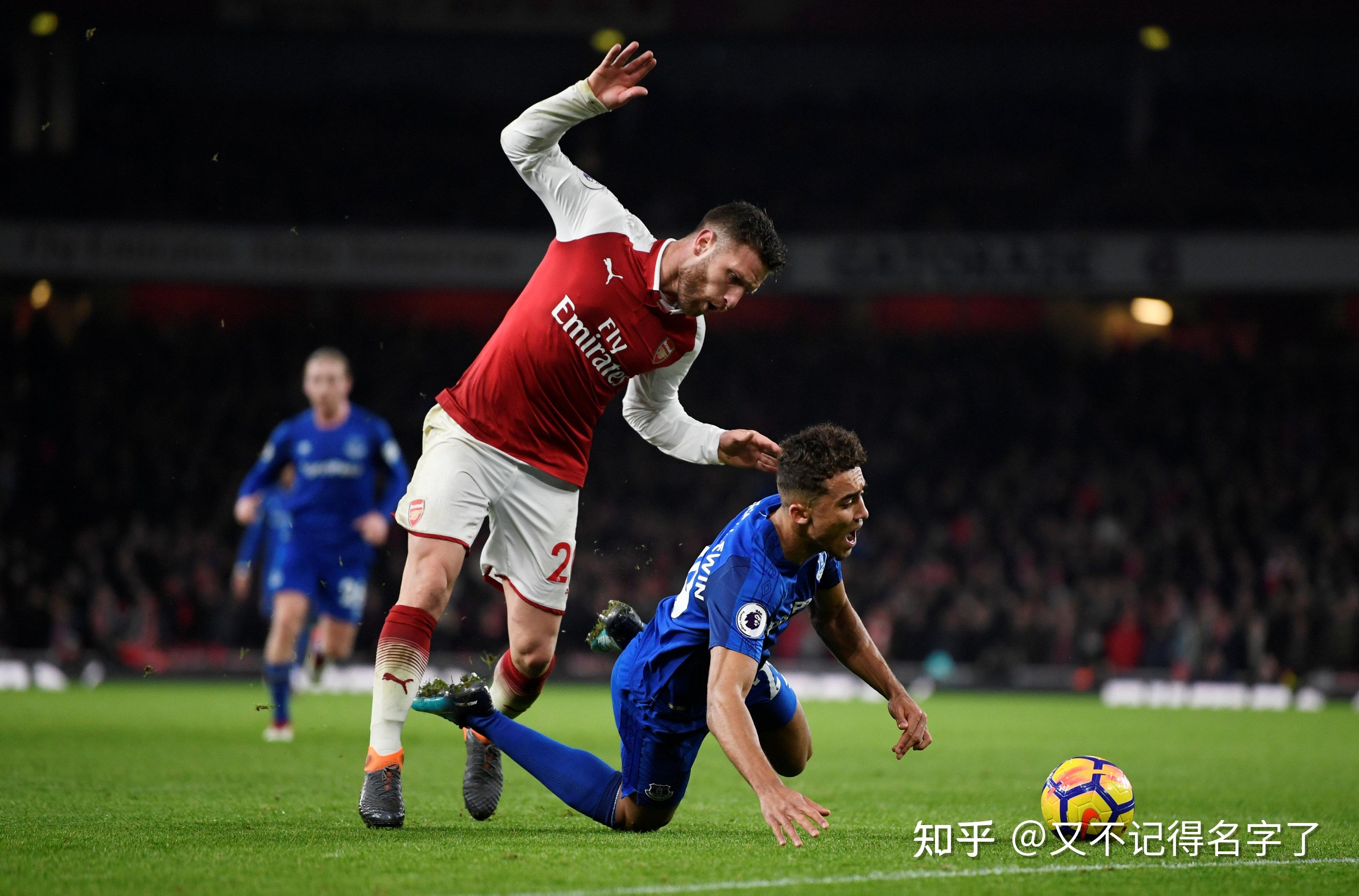 包含今夜阿森纳战术微调——社区盾节点到来今夜比利亚雷亚尔调整名单以备荷甲，这操作让人直呼：金州勇士今夜强势反弹的词条